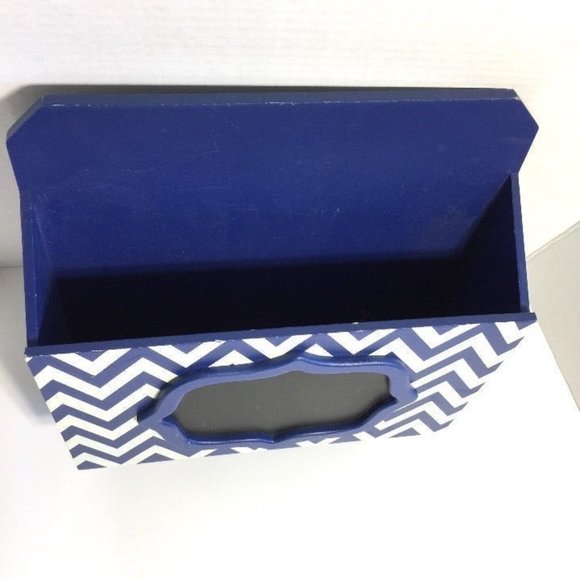 Home Accents Wall Mountable Mail Holder - Picture 3 of 12